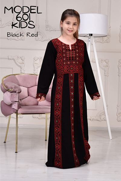 Beautiful woman arabic dress silk fashion harem bed Stock Photo by  ©Iniraswork 85099570