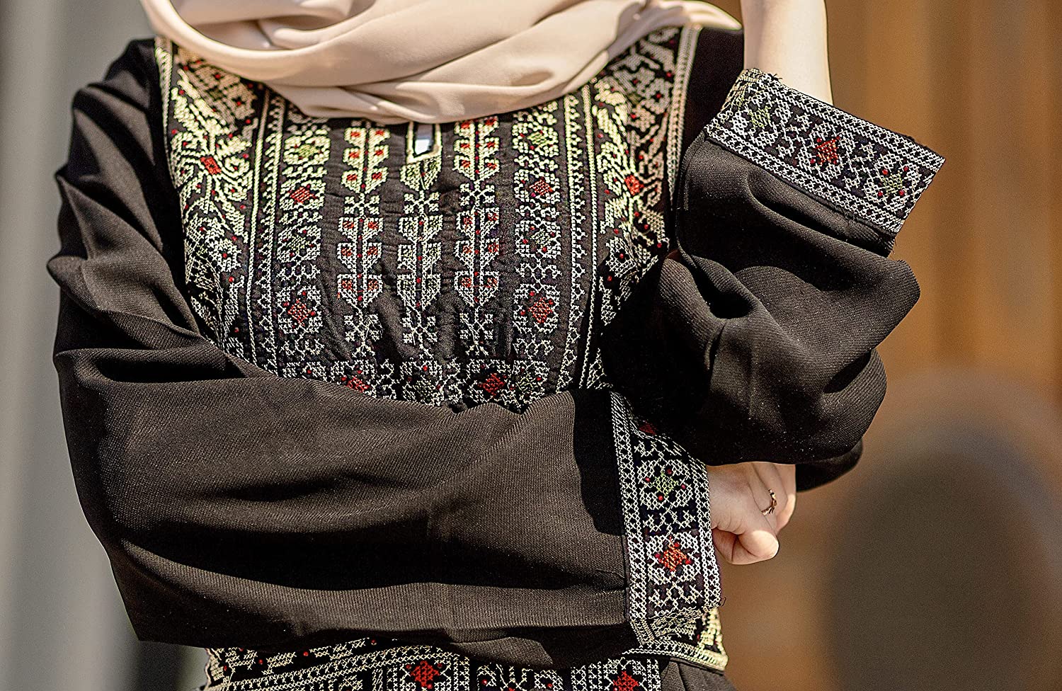 Stylish And Comfortable palestinian keffiyeh scarf 